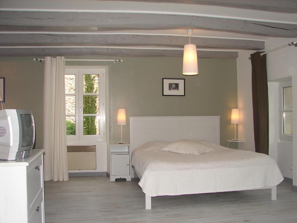 Bed and Breakfast Relais De La Riniere Le Landreau Номер фото