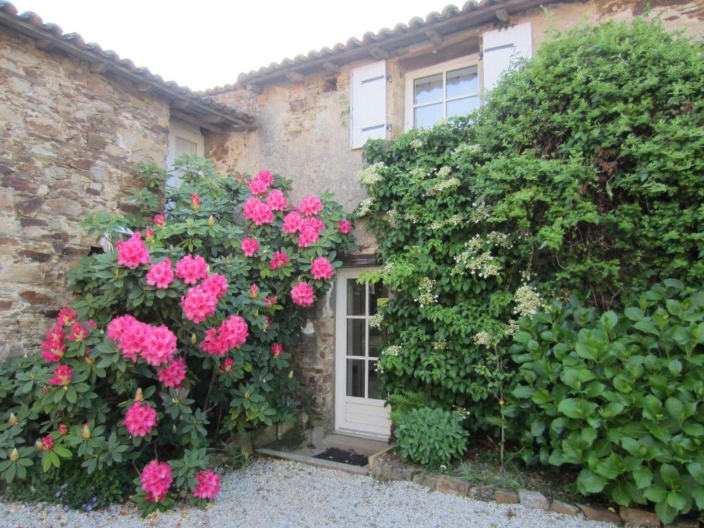 Bed and Breakfast Relais De La Riniere Le Landreau Екстер'єр фото